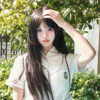 劳拉·马尔斯的眼睛